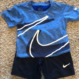 Nike Dri-Fit Set in great condition